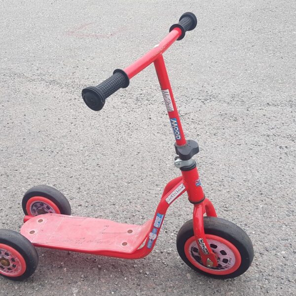 Barn trehjulsparkcykel