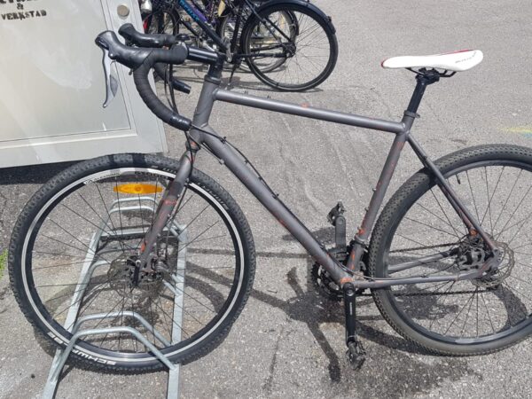 Gravel Genesis 28"